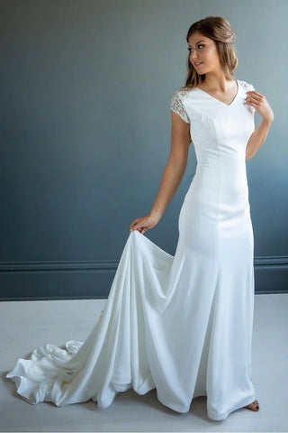 V Neck Cap Sleeves Appliques Trumpet Mermaid Wedding Dress