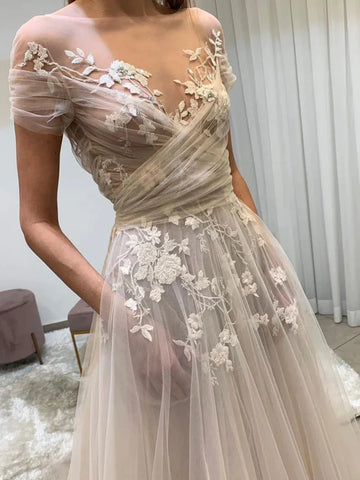 Light Champagne Tulle Lace Wedding Dress With Pockets