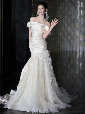 Off The Shoulder Satin Tulle Trumpet Mermaid Appliques Wedding Dress