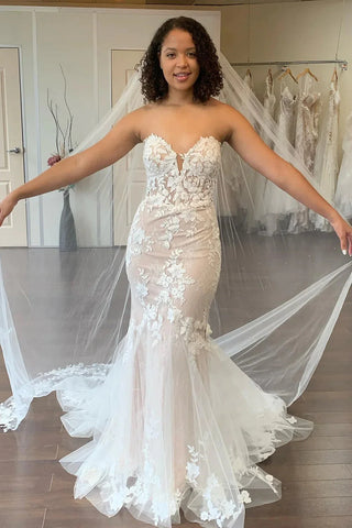 Sweetheart Trumpet Mermaid Lace Champagne Wedding Dress