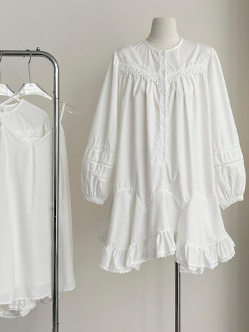 Summer Chic White Spaghetti Strap Dress