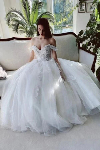 Tulle A-line Off Shoulder Appliques Wedding Dress