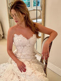 Lace A Line Sweetheart Beading Wedding Dress With Detachable Bow