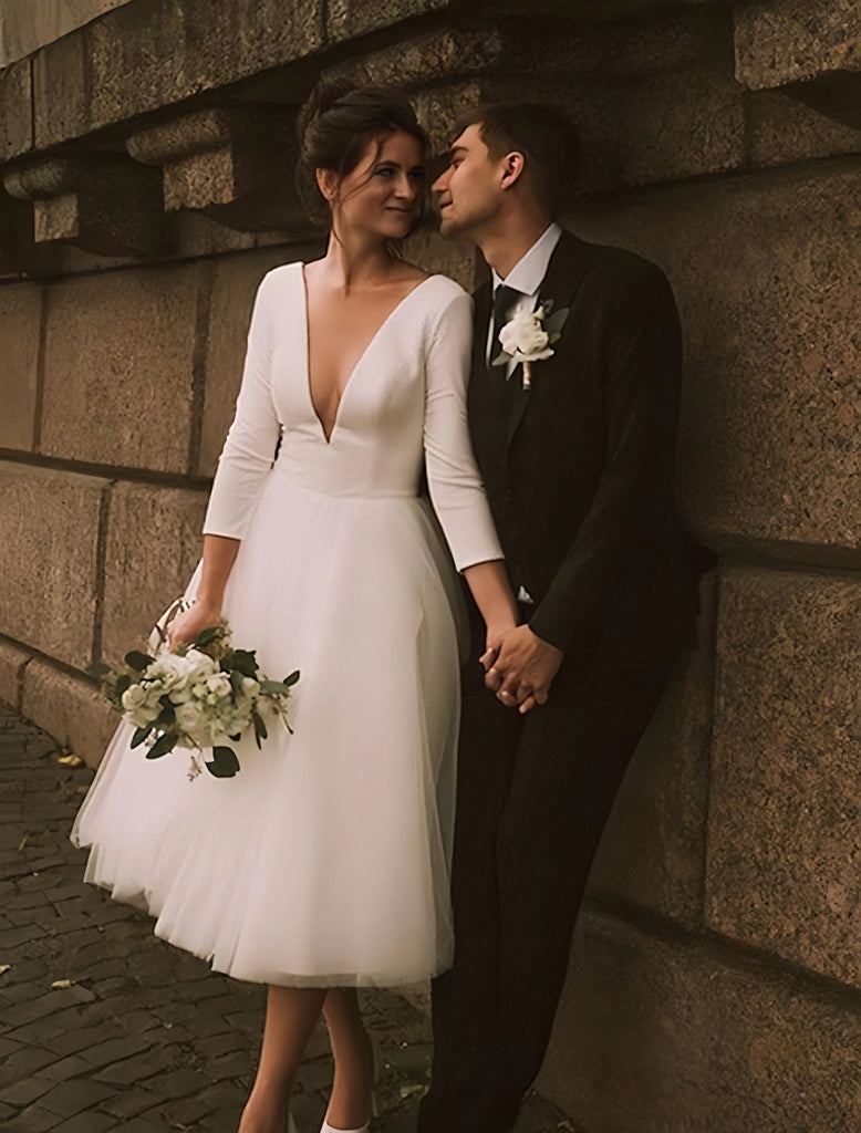 2024 Long Sleeve Tulle V Neck Short Wedding Dress US6 / As the picture 2024 Long Sleeve Tulle V Neck Short Wedding Dress US6 / As the picture