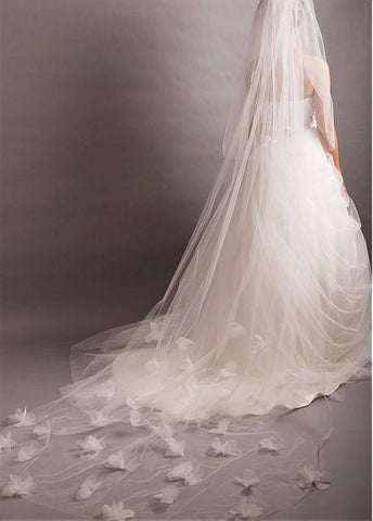 Gorgeous White Tulle Two-tier Veil With Tulle Flowers For Your Glamorous Wedding Dress