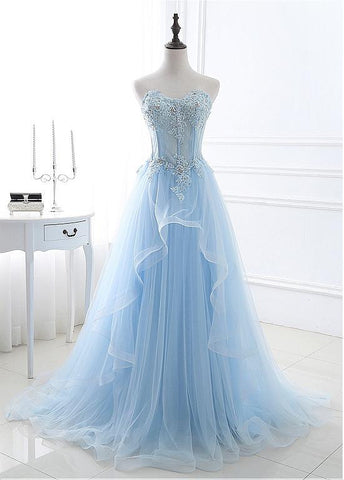 Eye-catching Prom Dresses With Lace Appliques & Beadings