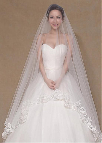 Beautiful Tulle Wedding Veil With Lace