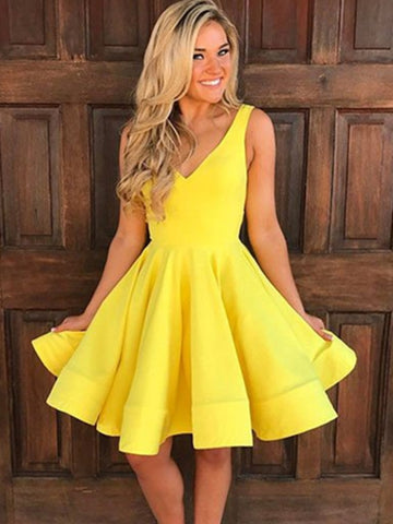 Yellow  V-Neck Ruffles Knee-Length Homecoming Dress