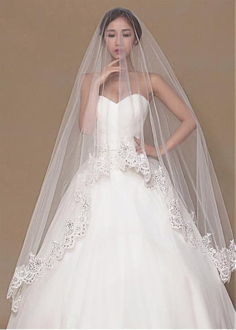 Chic Tulle Wedding Veil With Sequins Lace