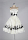Chic Satin & Tulle & Organza Strapless Neckline Knee-length A-line Homecoming Dress