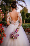 Tulle Lace Appliques Ball Gown Long Sleeve Scoop Wedding Dress