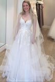 Spaghetti Straps Appiques V-neck Tulle Princess Wedding Dress