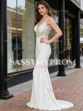 Lace Appliques Sheer V Neck Trumpet Mermaid Wedding Dress