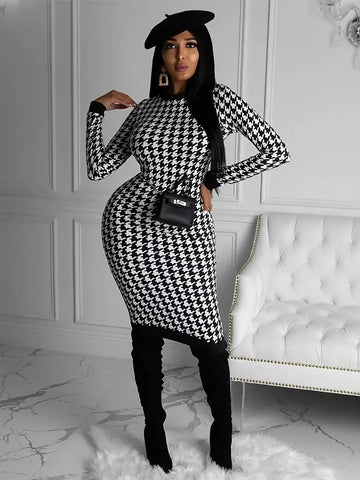 Long Sleeves Form-Fitting Houndstooth Dress