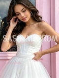 Sweetheart Neck White Tulle Mini Homecoming Dress