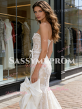 Strapless Lace Bow Trumpet Mermaid Wedding Dress