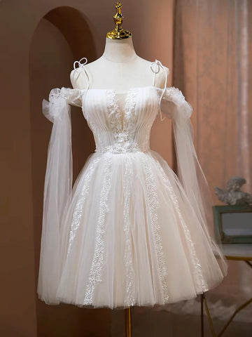 Tulle Lace Knee Length Appliques A-Line Homecoming Dress
