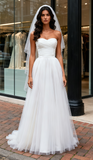 Tulle Ruched A Line Sleeveless Sweetheart Wedding Dress