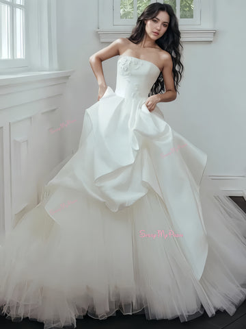 A Line Satin Ruched Strapless Tulle Beading Wedding Dress US2 / As the picture A Line Satin Ruched Strapless Tulle Beading Wedding Dress US2 / As the picture