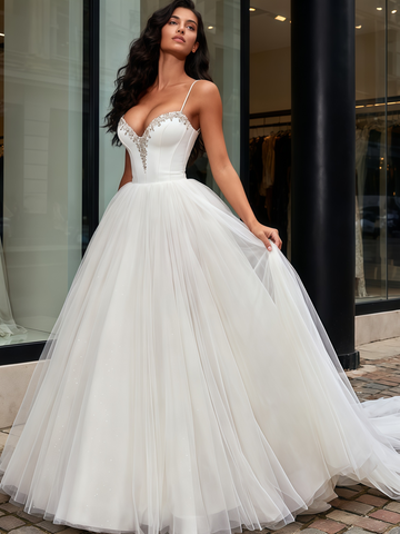 Beading A Line Tulle Spaghetti Straps Wedding Dress