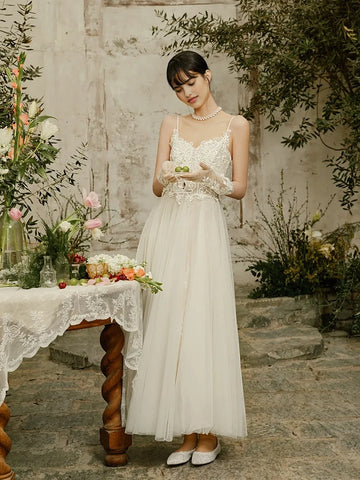 spaghetti strap a line tulle wedding dress Wholesale Lace Tulle Spaghetti Straps A-line Wedding Dress