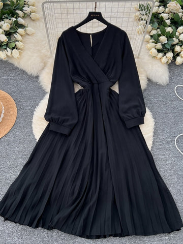 Flowing Pleated Black Long Sleeve Dress