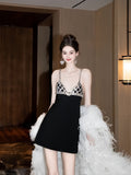 Beading Short Black V Neck Spandex Prom Dress With Feather