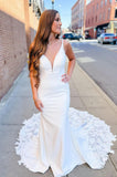 White Satin V-Neck Appliques Mermaid Wedding Dress