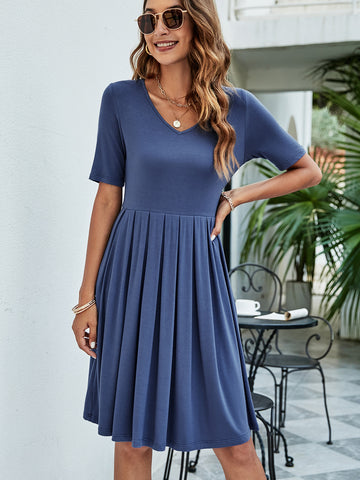 Short Sleeve Casual Pleated Swing Dresses with Pockets