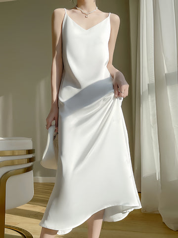 Night White Elegance Silk-Blend Dress