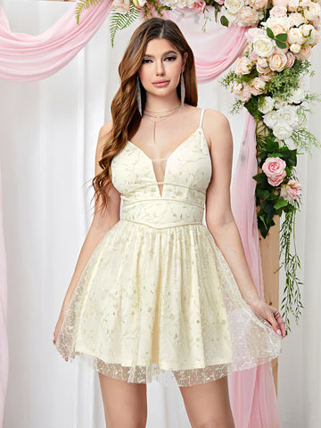 Vintage Vogue Cream Lace A-Line Dress Vintage Vogue Cream Lace A-Line Dress