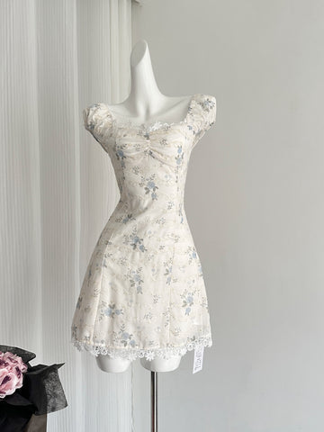 Retro-Inspired Square Neckline Summer Floral Dress