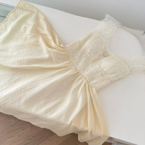 Sweetheart Neckline Charm Vintage Lace Overlay Dress Sassymyprom Sweetheart Neckline Charm Vintage Lace Overlay Dress Sassymyprom