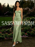 Spaghetti Straps Green Sheath Column Backless Satin Prom Dress