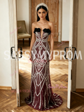 Tulle Beading Mesh Burgundy Strapless Sheath Column Prom Dress