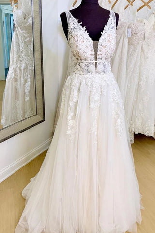 Lace Tulle Appliques A Line Plunging V-neckline Wedding Dress