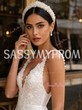 Sassymyprom tulle lace daisy flower beading white V-neck wedding dress neckline and bodice detail