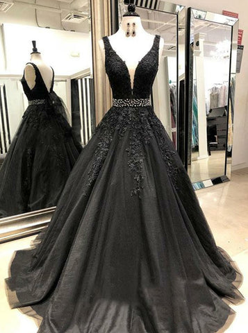 Long Black Deep V-neck Appliques Prom Dress