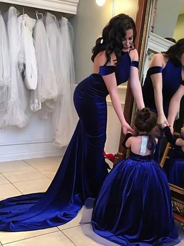 Sheath/Column Halter Blue Ruffles Velvet Prom Dress