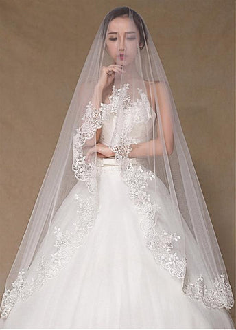 Beautiful Tulle Wedding Veil With Lace