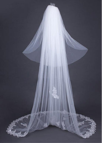 Gorgeous Ivory Tulle Two-layer Wedding Veil With Sequin Lace Appliques