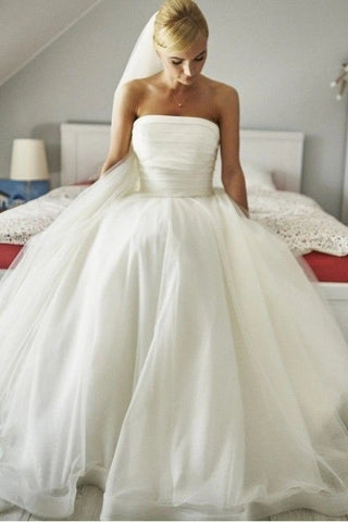 Lace Up Back Ball Gown Strapless Tulle Wedding Dress