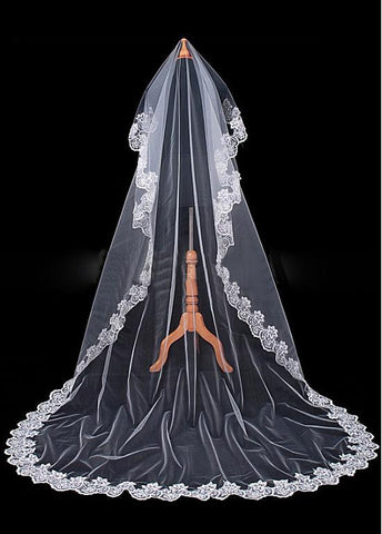 Glamorous Tulle Cathedral Wedding Veil With Lace Appliques Edge