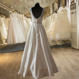 Elegant A-line Sweetheart Lace Bodice Beaded Belt Wedding Dress