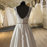 Elegant A-line Sweetheart Lace Bodice Beaded Belt Wedding Dress