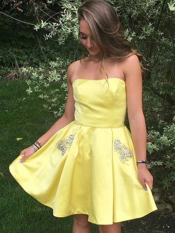 Short Yellow Satin Beading Strapless Homecoming Dresses with Pockets