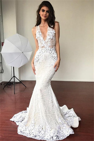 Mermaid V-neck Sleeveless Elegant Lace Flowers Bridal Wedding Dress
